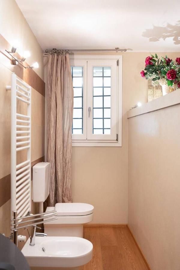 Fossalta Home, In The Heart Of The Historical Center Bologna Exterior photo