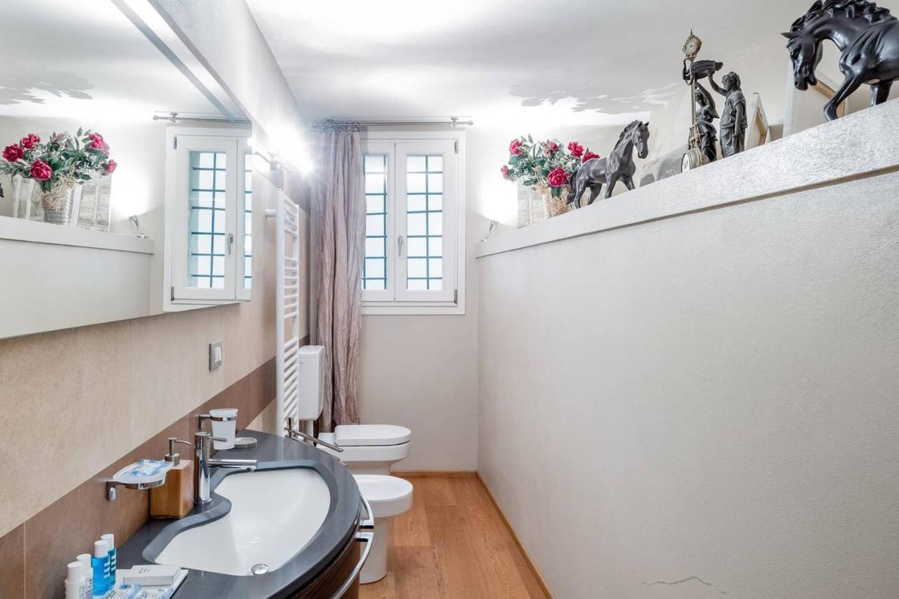 Fossalta Home, In The Heart Of The Historical Center Bologna Exterior photo